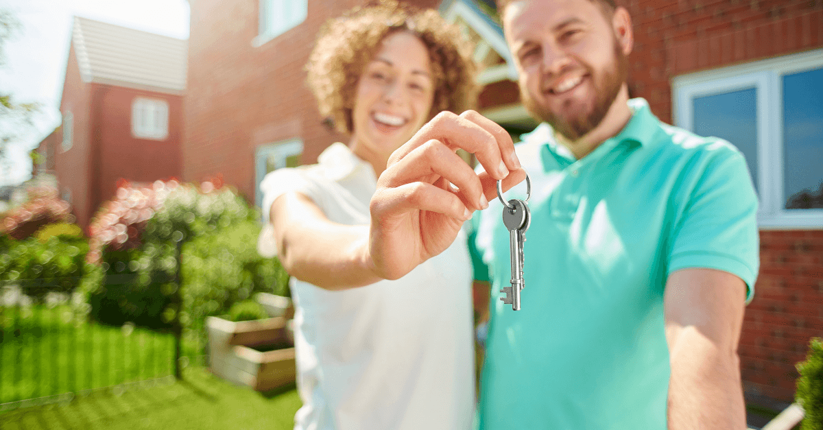 Housing - couple with keys